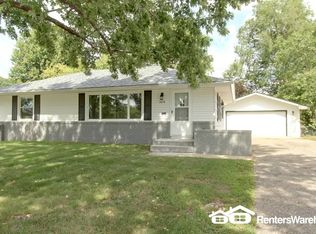 2618 W 84th St, Bloomington, MN 55431