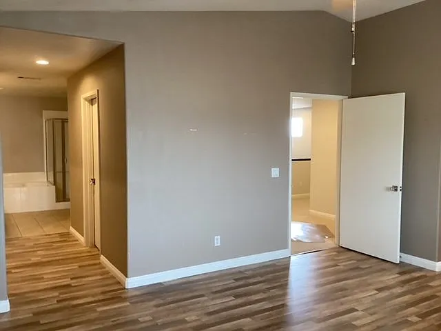 39324 Kennedy Dr — Photo 16