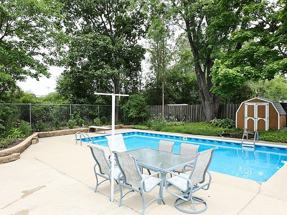 3rd image of 14140 W Honey Ln