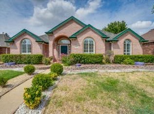 2209 Heather Ridge Ln, Garland, TX 75040