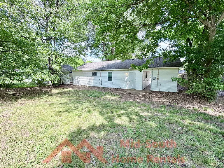 3231 Harvester Ln E — Photo 17