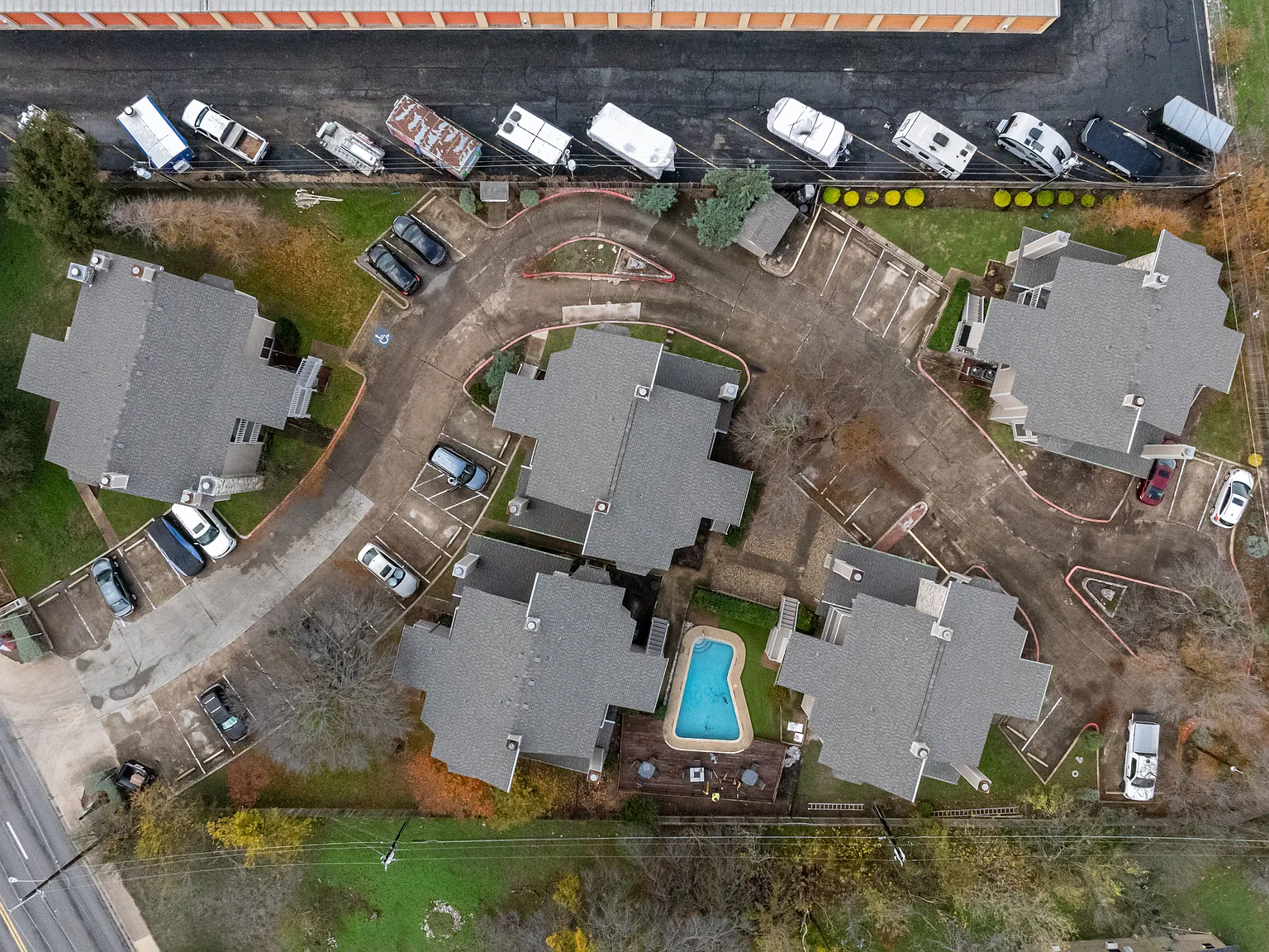 Cedar Station — Photo 3