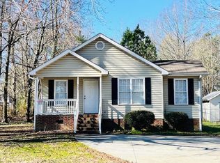 933 Bridgers St, Henderson, NC 27536