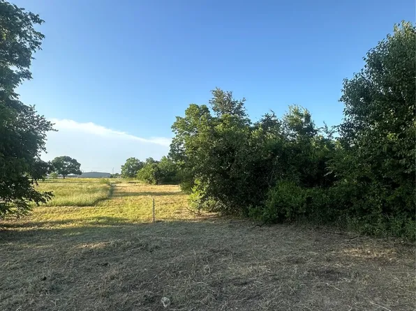 Pecan St, Clyde, TX 79510