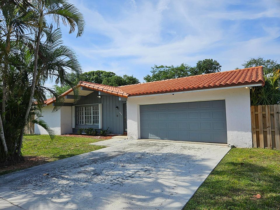 1st image of 949 NW 8TH Street