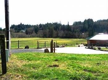 2nd image of 19121 NE Wright Rd