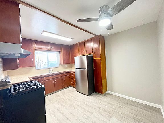 5th image of 265 H St APT E