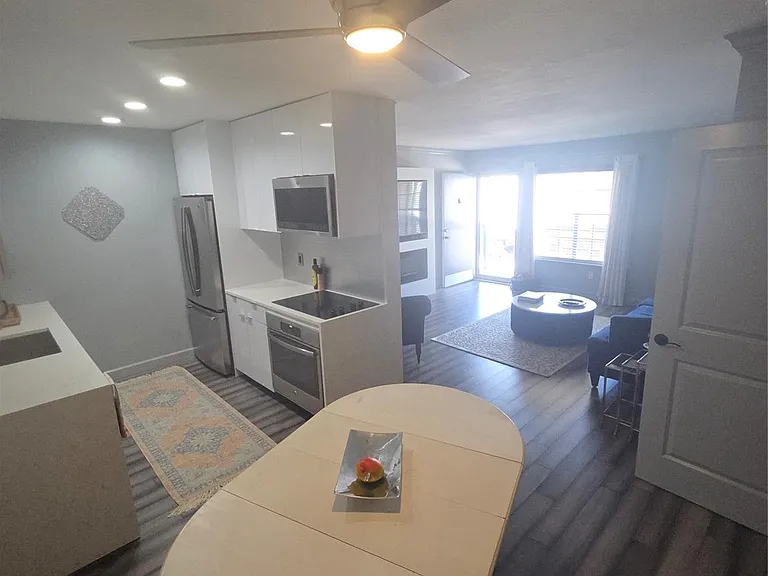 2250 Bering Dr — Photo 13