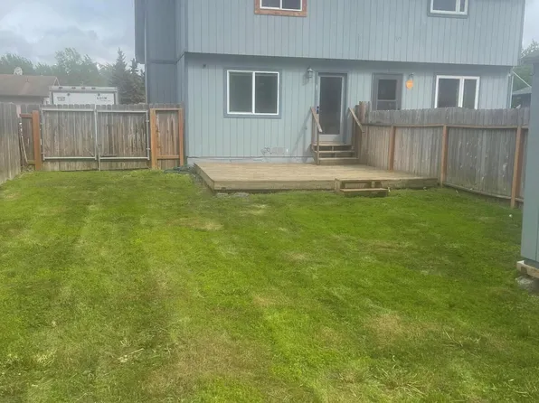 10613 Boysen Berry Pl, Anchorage, AK 99515