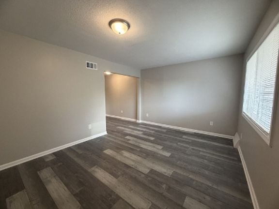 3rd image of 611 Ewing Ave APT A