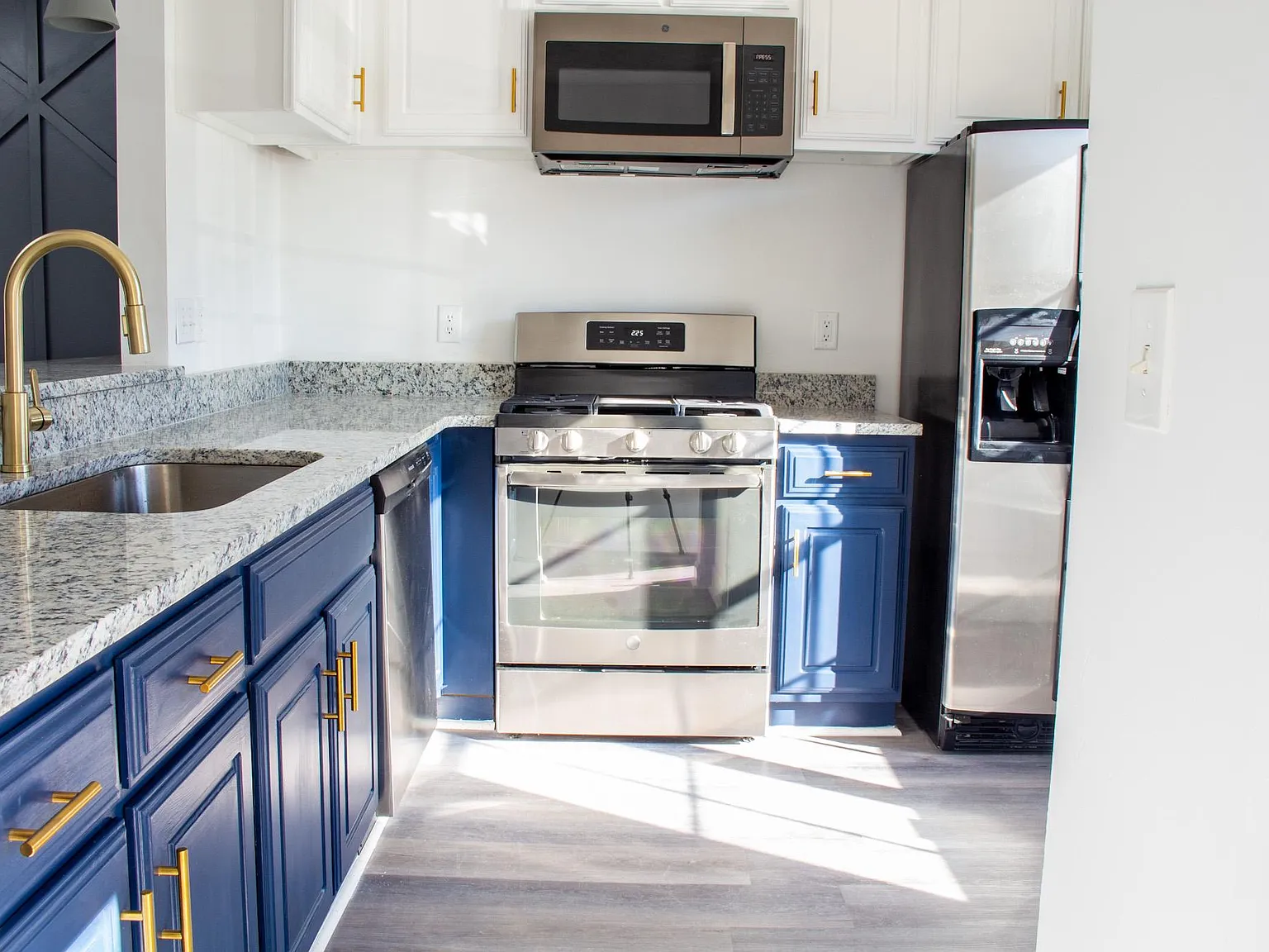 2 bed, 1206 sqft, $1,850 — Photo 2