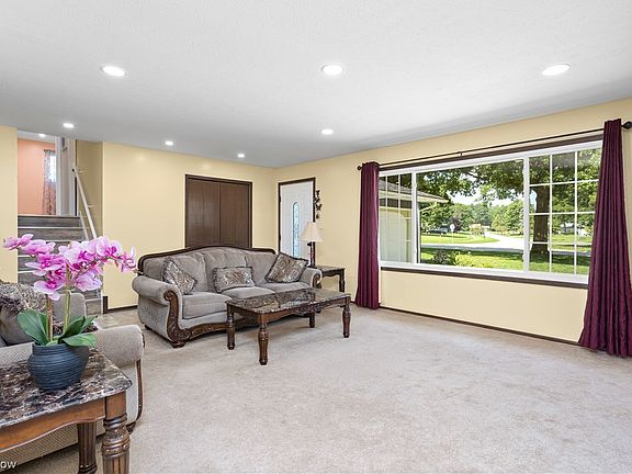 5th image of 8633 Courtland Dr