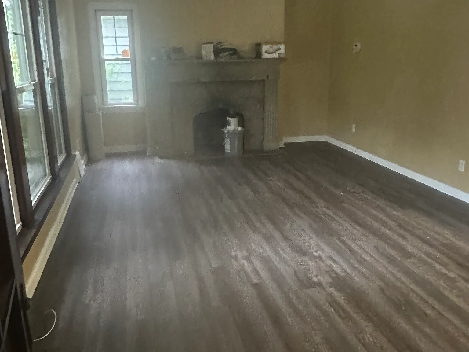 4 bed, 1.5 bath, 1800 sqft, $2,000 — Photo 2