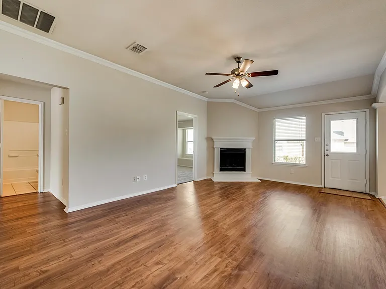 819 Hibiscus Trl — Photo 18