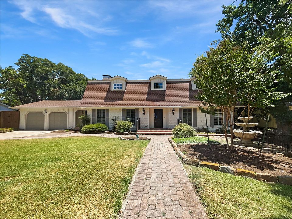 1st image of 207 Shadywood Ln
