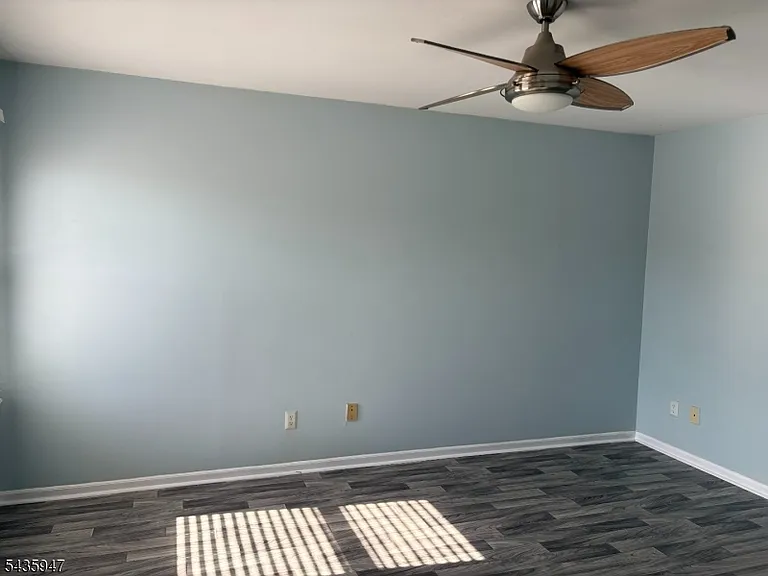 131 Locust Ct — Photo 6