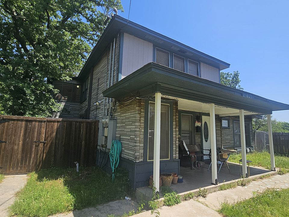 1st image of 607 Woodland St #100