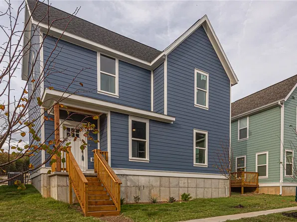 944 S Laramie Hts, Fayetteville, AR 72704