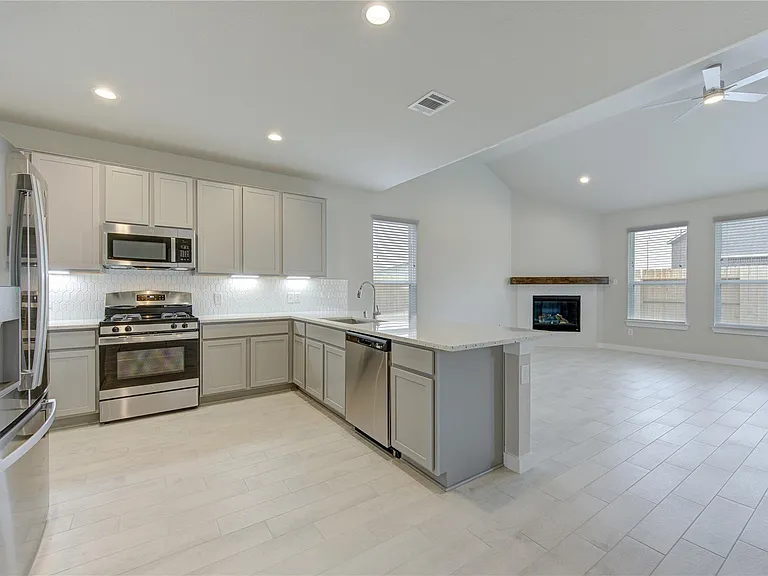 27006 Wandering Glen Ln — Photo 13