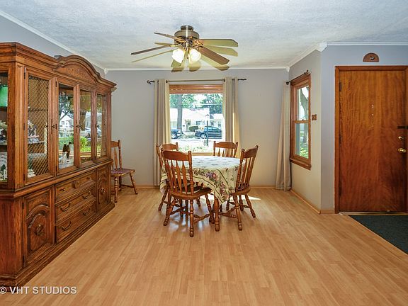 4th image of 9339 S 49th Ct