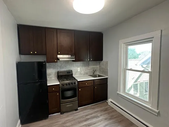 56 Asbury Ave APT 3C, Ocean Grove, NJ 07756