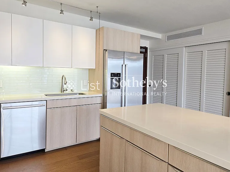 888 Kapiolani Blvd #4112 — Photo 3