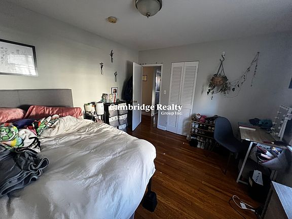 4th image of 63 Selkirk Rd #3T