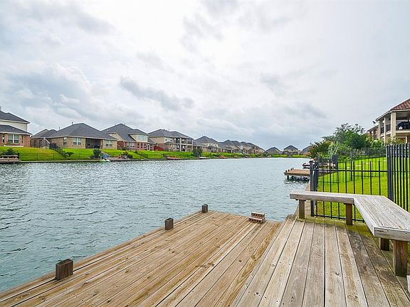 3rd image of 2307 Alassio Isle Ct