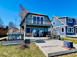 356 Killarney Beach Rd, Bay City, MI