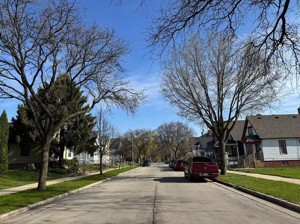 2724 N BUFFUM STREET, Milwaukee, WI 53212