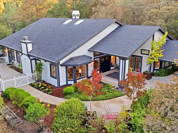 12025 Wanderer Rd, Auburn, CA 95602