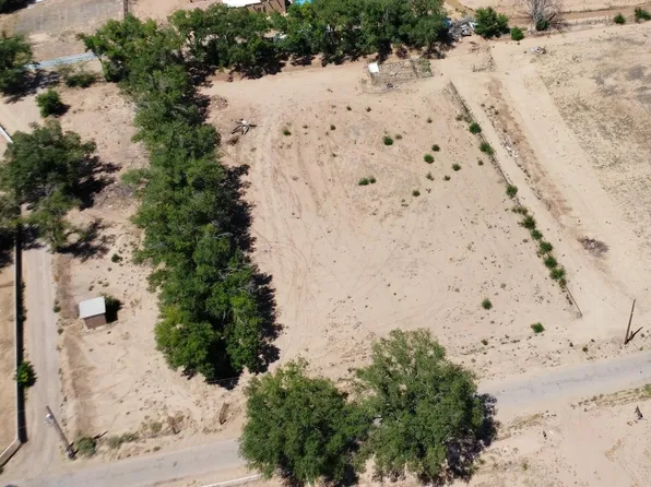 57 Lopez Rd, Belen, NM 87002