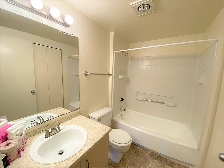 9200 Redmond Place — Photo 26
