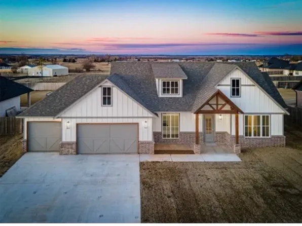 7530 Highland Hills Dr, Elgin, OK 73538
