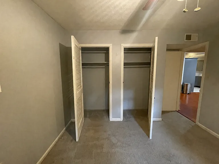 1822 N Rock Springs Rd NE — Photo 6