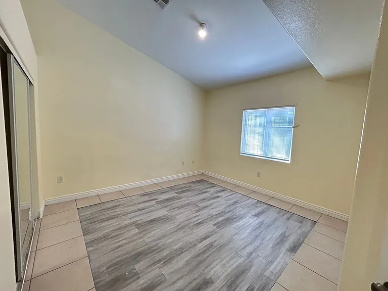4685 E Wyoming Ave — Photo 11