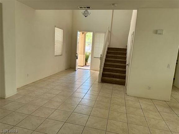 5th image of 7364 Bedford Pine Ct