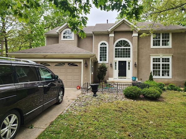 1405 Heath Ct