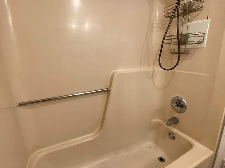 2401 SW 43rd St #3 — Photo 11