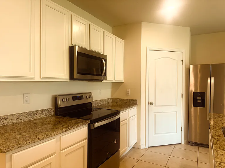 5359 Cedar Point Way — Photo 2
