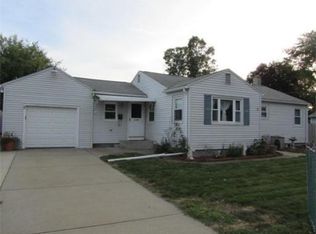 15 Daley St, Chicopee, MA 01013