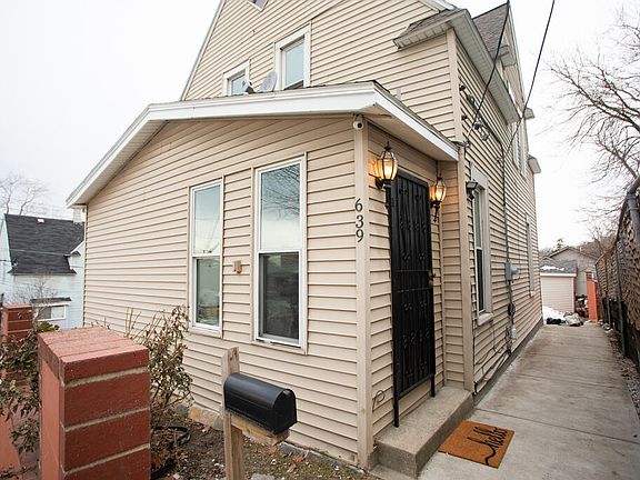 2nd image of 639 Curve St SW