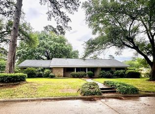106 Robin Rd, Silsbee, TX 77656