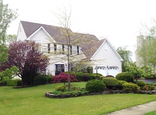 36 Robeson Rdg, Oxford, NJ 07863