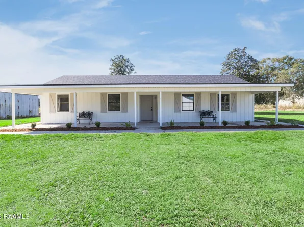 346 Mendell Rd, Carencro, LA 70520