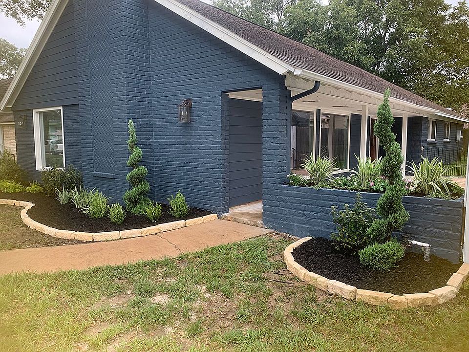 1st image of 15614 Sandy Hill Dr