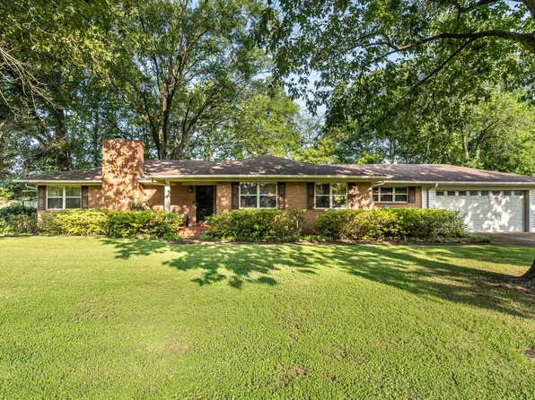 1405 Herring Dr, Covington, TN 38019