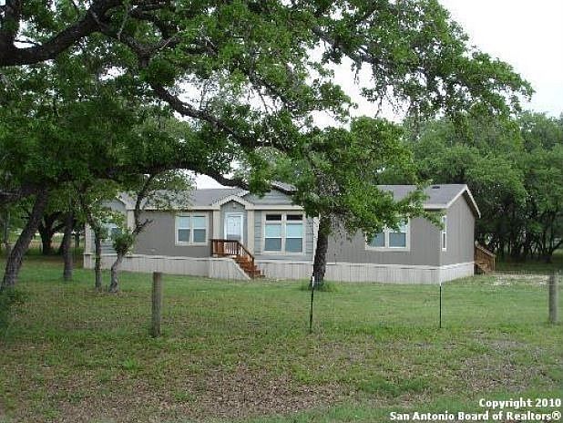 1st image of 475 Avery Cir