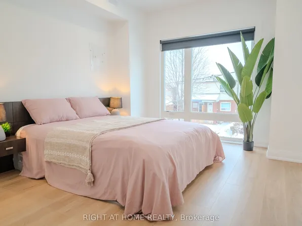 55 Innes Ave Unit 3, Toronto, ON M6E 1N1