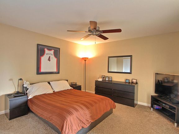 4th image of 2401 E Wesleyan Dr